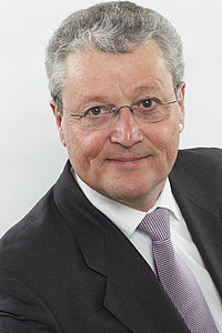 ... bayerischen Tegernsee Präsident Manfred Stather (65) im Amt bestätigt.